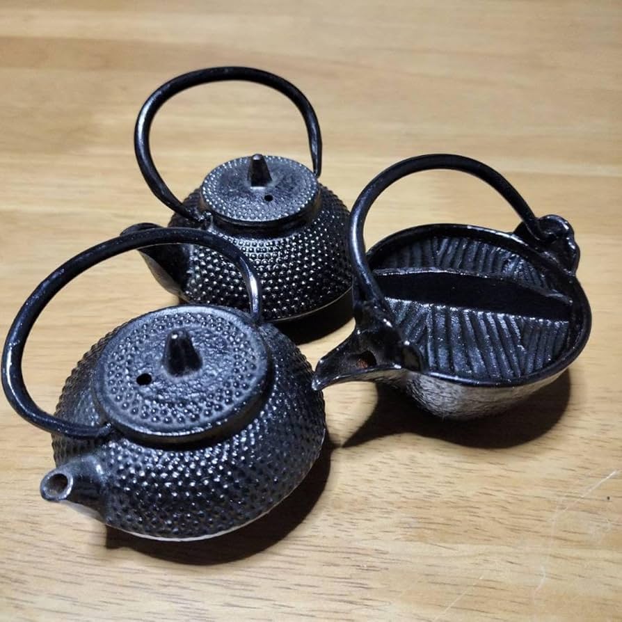 0448　鉄器 鉄瓶 小  ミニチュア 0448 鉄器 鉄瓶 小 ミニチュア